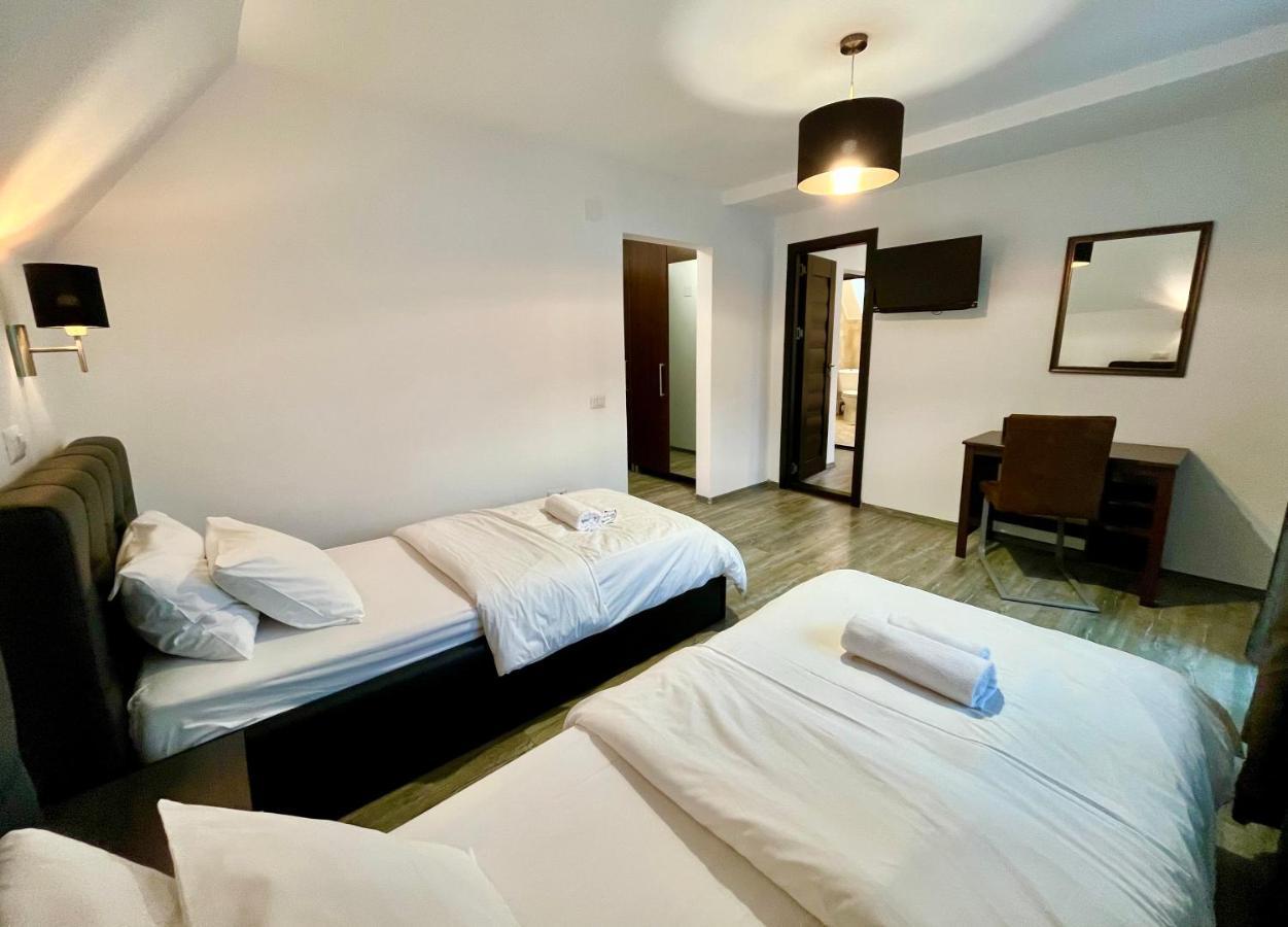 Pensiunea Mirage Tomesti  Exterior foto