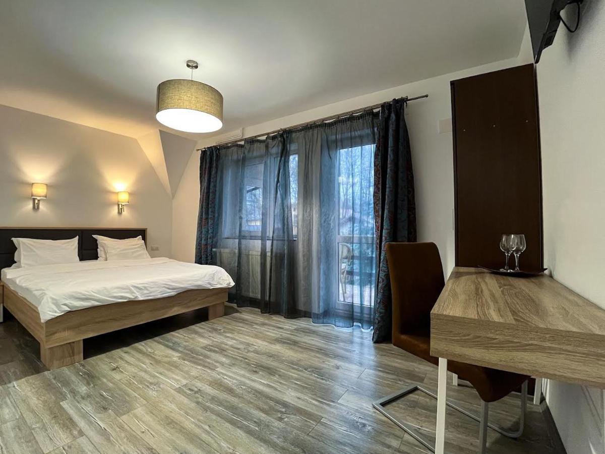 Pensiunea Mirage Tomesti  Exterior foto