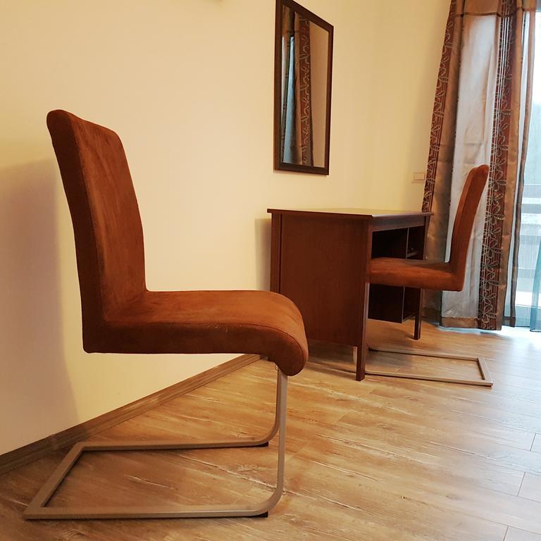 Pensiunea Mirage Tomesti  Exterior foto